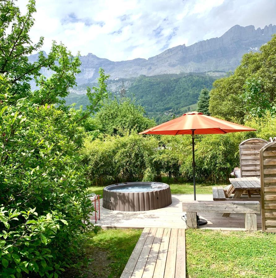 אוש Appartement Avec Jacuzzi Dans Chalet Prive, Grande Terrasse, Parking Gratuit מראה חיצוני תמונה